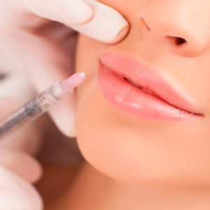 Увеличение губ гиалуроновой кислотой — всё, что вы хотели знать о процедуре